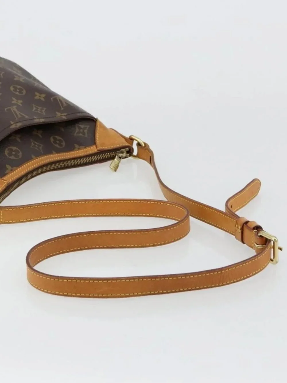 LOUIS VUITTON Monogram Odeon PM Shoulder Bag M56390 LV Auth 179256A